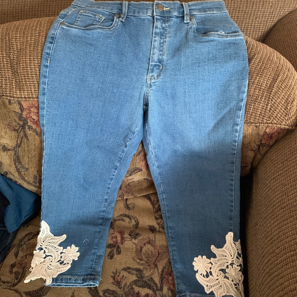 Casual date night capris